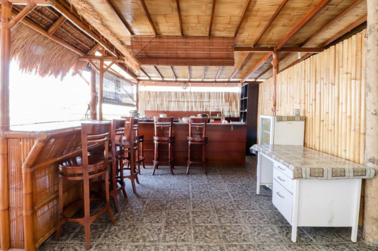 Palmyra Hostel Malang Eksteriør billede