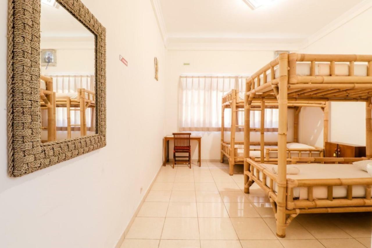 Palmyra Hostel Malang Eksteriør billede
