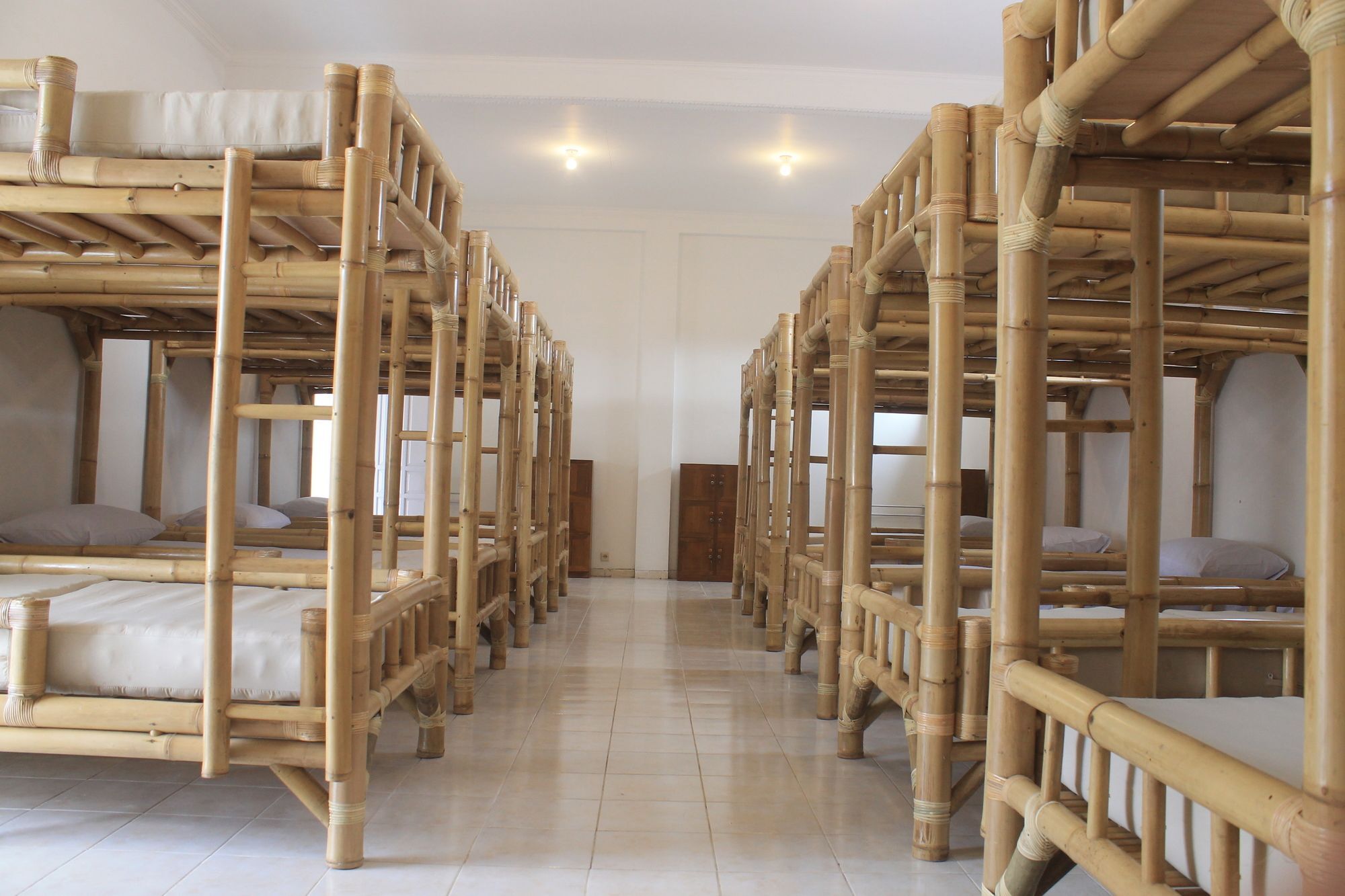 Palmyra Hostel Malang Eksteriør billede