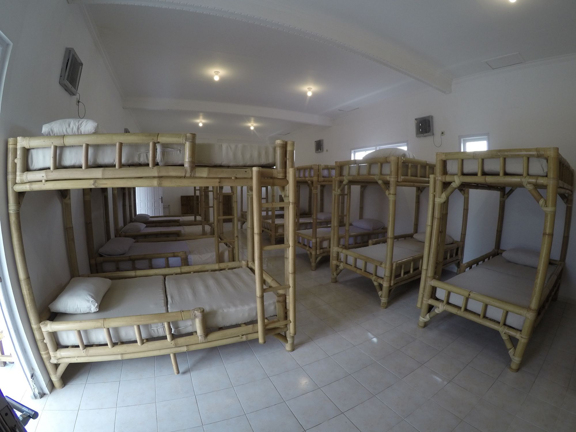 Palmyra Hostel Malang Eksteriør billede